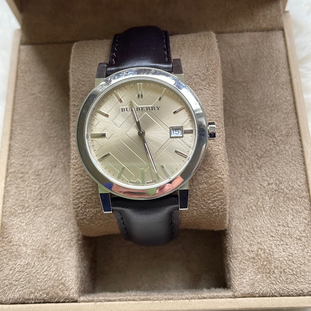 Burberry Fawn Dial Brown Leather Mens Watch BU9011 with Case